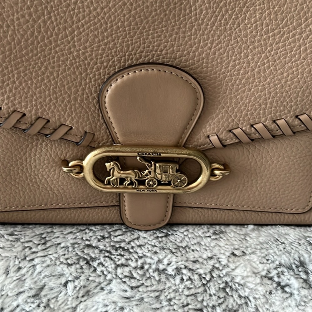 Coach Beige Leather Shoulder Bag with Gold Accents - Picture 3 of 15